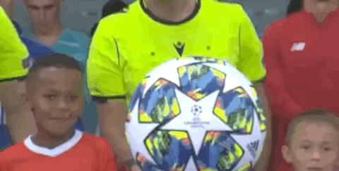 西媒：芝加哥火焰的报价太低，莱万经纪人开始接触沙特俱乐部（西媒：芝加哥火焰报价偏低，莱万经纪人转而洽谈沙特球队）