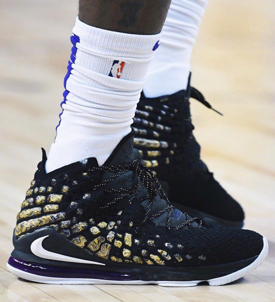 每体：拉法-米尔已被列入西班牙初步名单，但正式入选有困难（每体：拉法·米尔进入西班牙初选名单，最终入选难度较大）