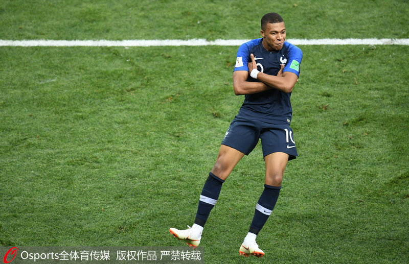 马斯切拉诺：梅西整个赛季都令人惊叹，他来这就是为了奖杯