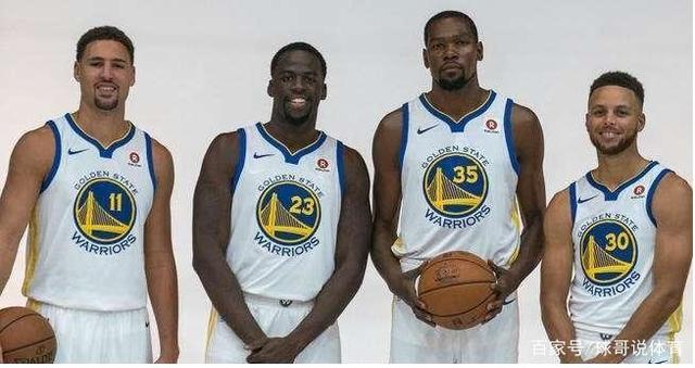 克罗斯谈皇马现状：不要总谈过去，我不需要别人说我想你（克罗斯谈皇马：专注当下，别总怀旧；我不需要别人对我说“想你”）