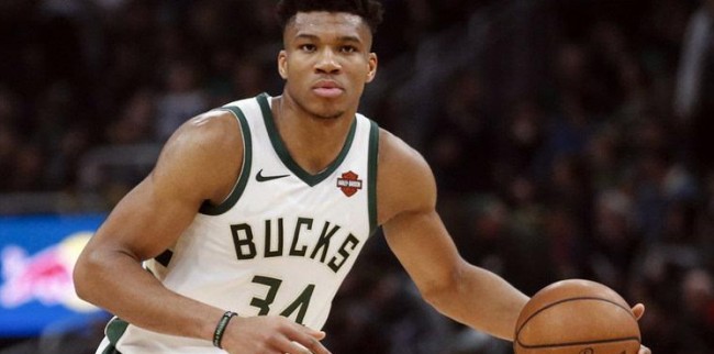 李新翔：我的第一次中超冠军；海港是冠军，连冠无人能撼动（李新翔：中超首冠到手，海港称王，连冠之势不可动摇）