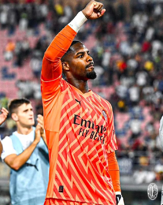 AC米兰快攻转化高效（AC米兰快攻转换效率出众）