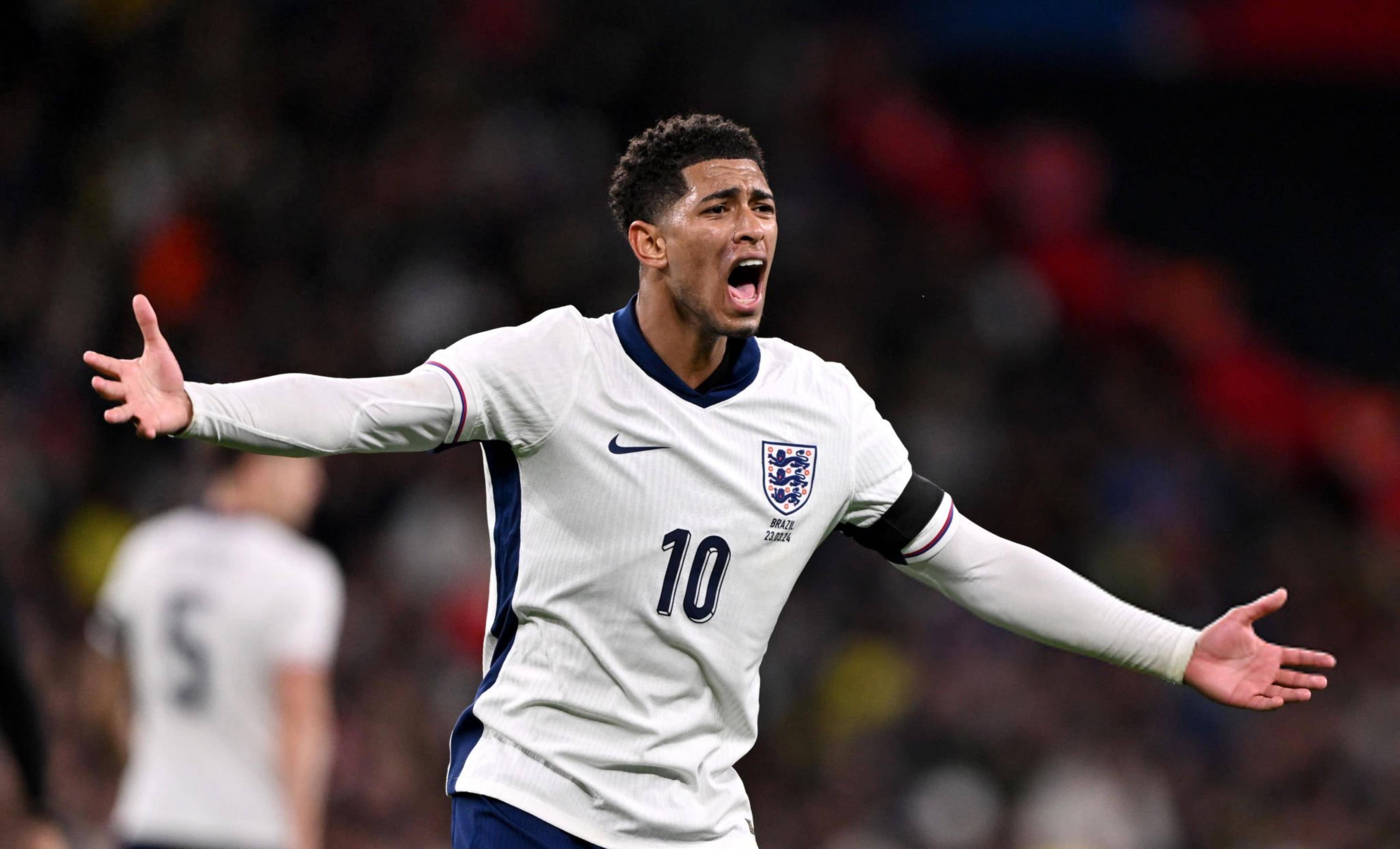 两球一助+解锁职业生涯400助，梅西：让我们继续前进（梅西两射一传达成生涯400助攻里程碑：让我们继续前进）